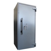 Burglar-resistant safe CL III.180.K.K